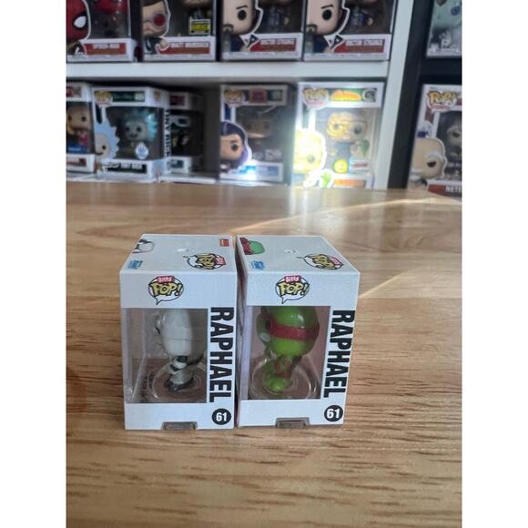 2 Raphael Funko Bitty Pops SDCC 4000 PIECE TMNT B&W Teenage Ninja Turtles TV - Picture 2 of 6